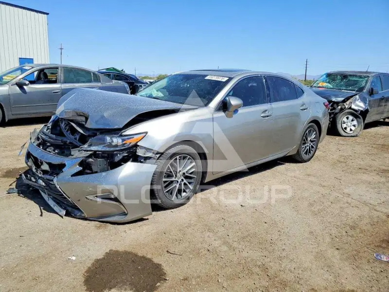 2017 Lexus ES350 фото