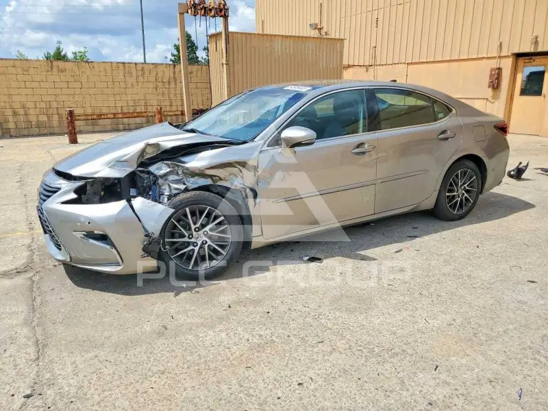 2017 Lexus ES350 фото