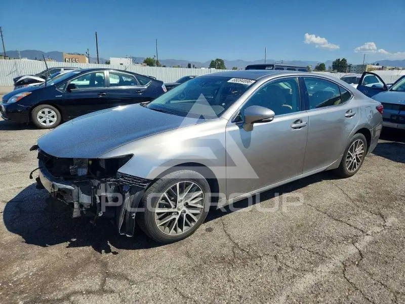 2017 Lexus ES350 фото