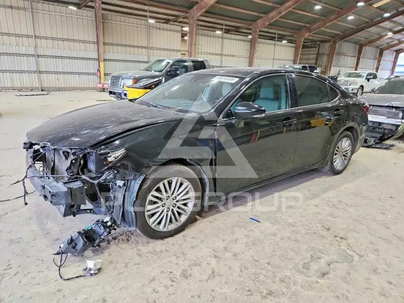 2017 Lexus ES350 photo