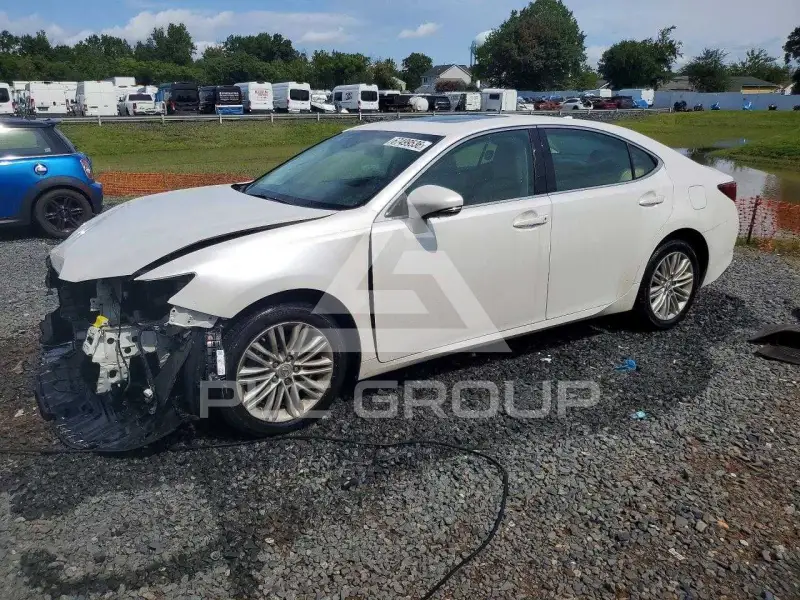 2017 Lexus ES350 photo