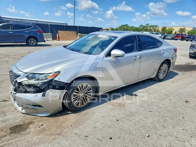 2017 Lexus ES350 фото