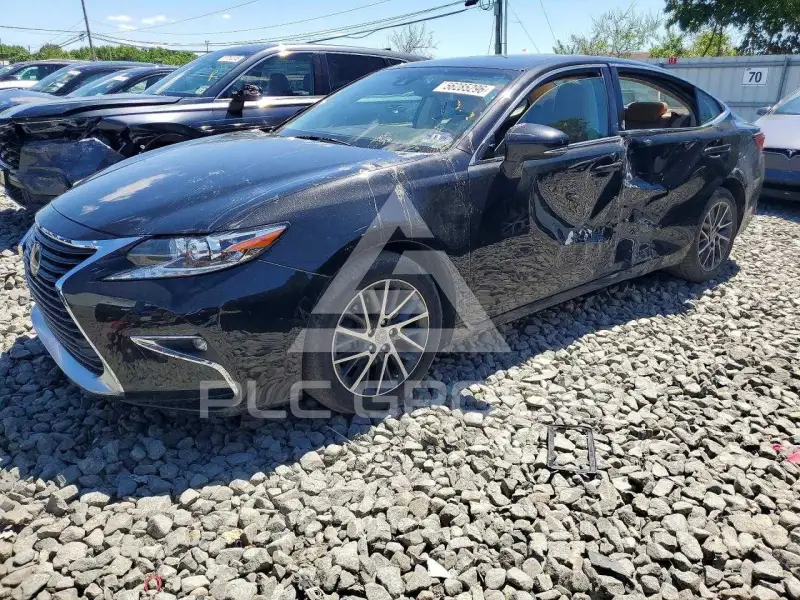 2017 Lexus ES350 photo