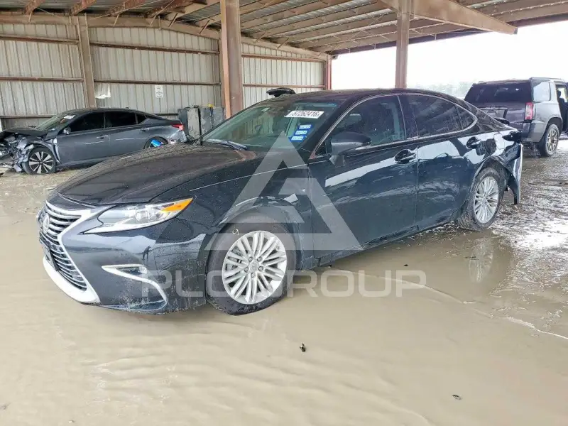 2017 Lexus ES350 photo