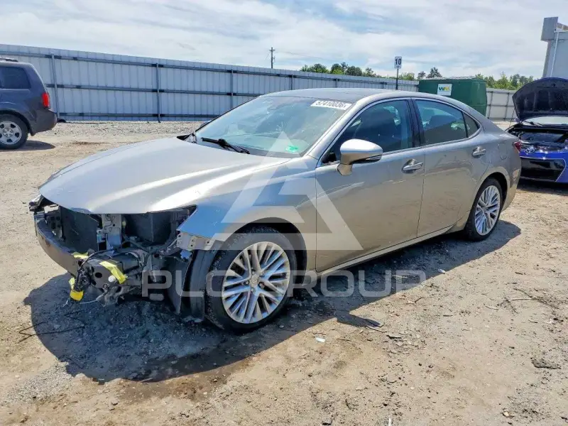 2017 Lexus ES350 photo