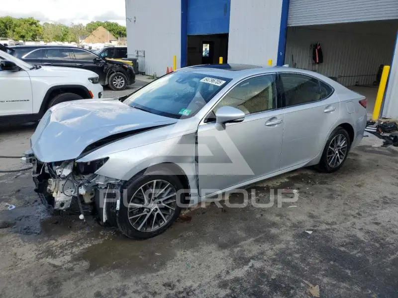 2017 Lexus ES350 фото