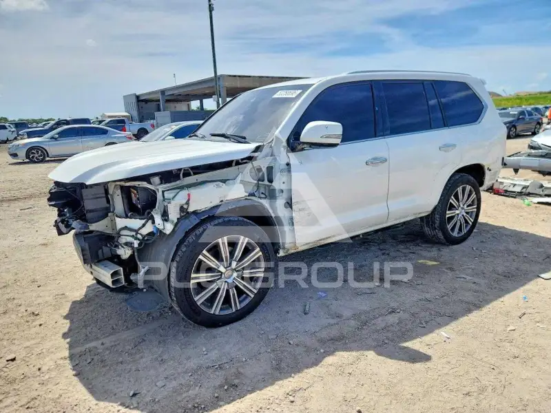 2017 Lexus LX570 photo
