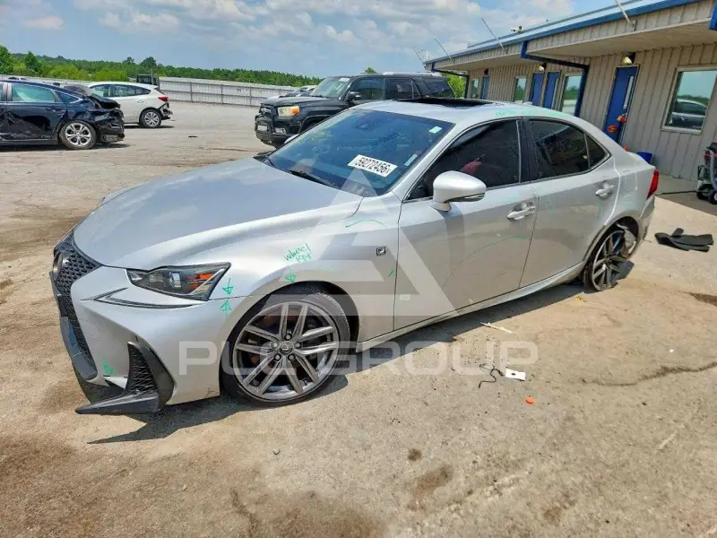 2017 Lexus IS фото