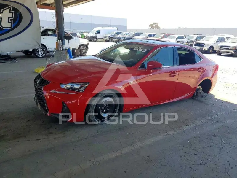 2017 Lexus IS photo