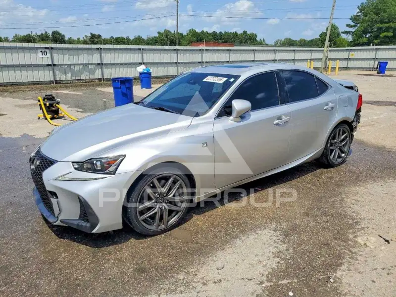 2017 Lexus IS фото