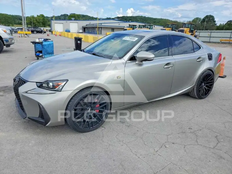 2017 Lexus IS фото
