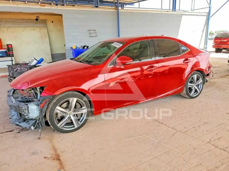 2017 Lexus IS фото