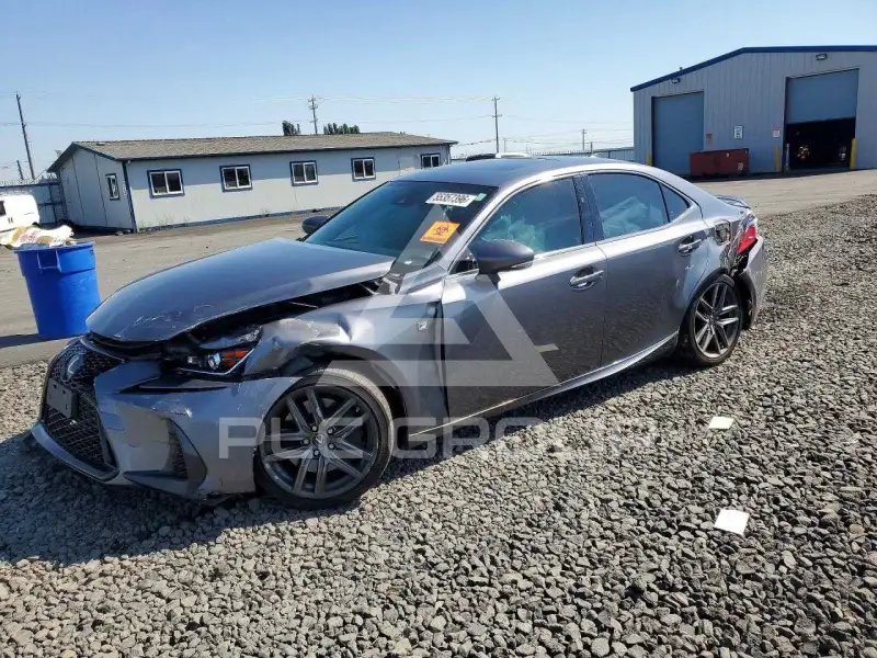 2017 Lexus IS фото