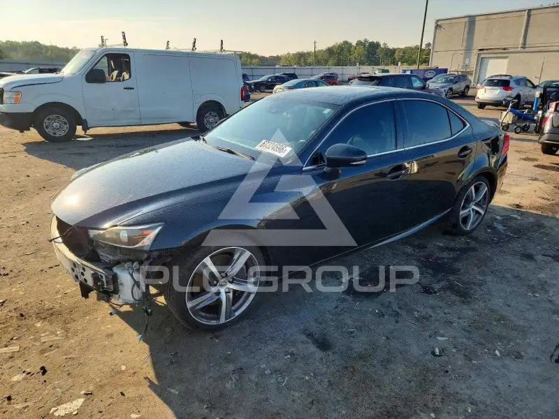 2017 Lexus IS фото