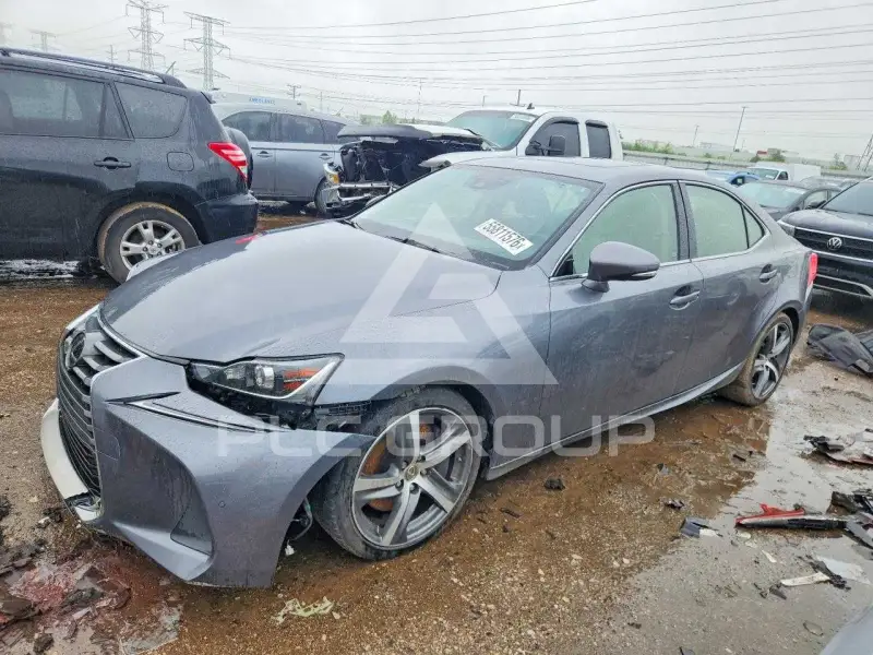 2017 Lexus IS фото