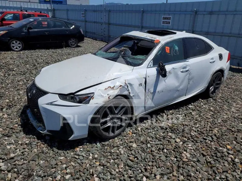 2017 Lexus IS фото