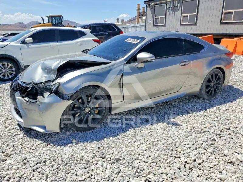 2017 Lexus RC photo