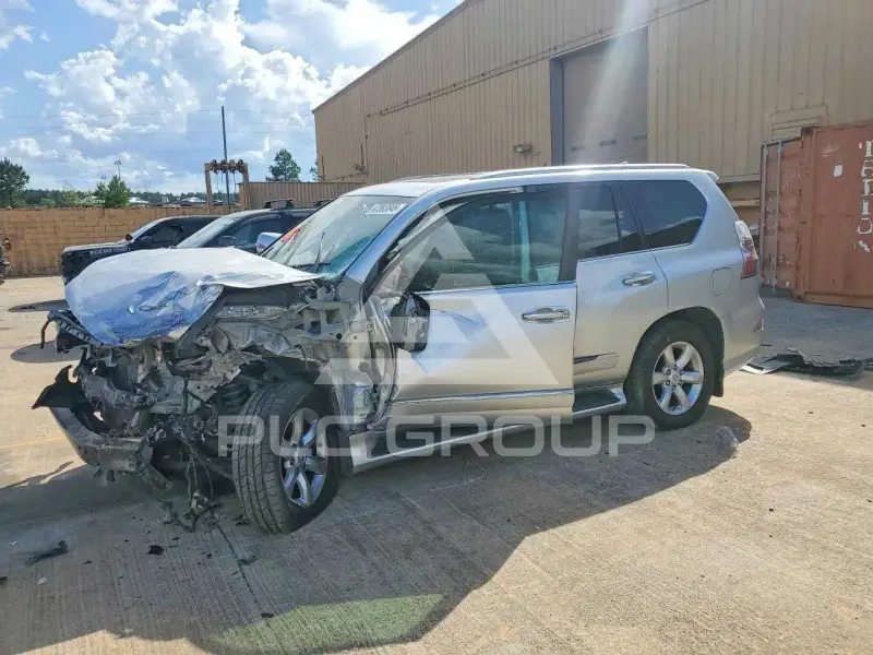 2017 Lexus GX photo