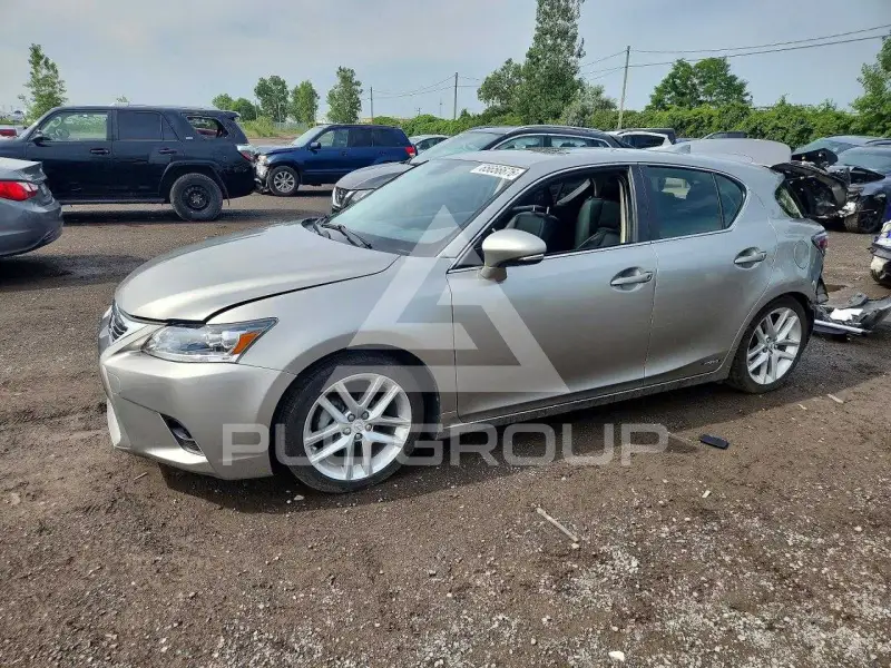 2017 Lexus CT200 photo