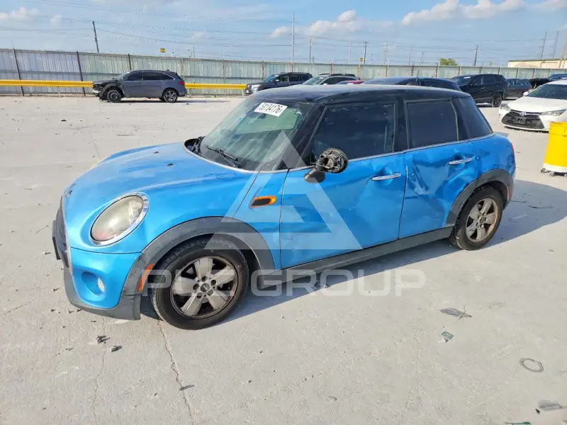 2017 Mini COOPER photo