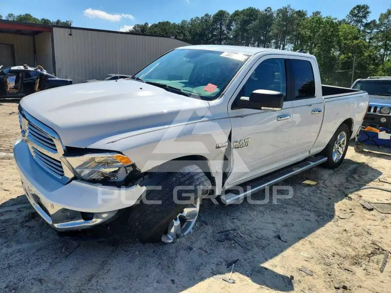 2017 RAM 1500 photo