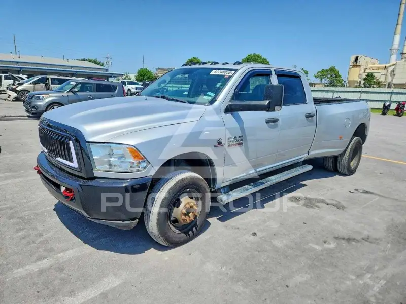 2017 RAM 3500 photo