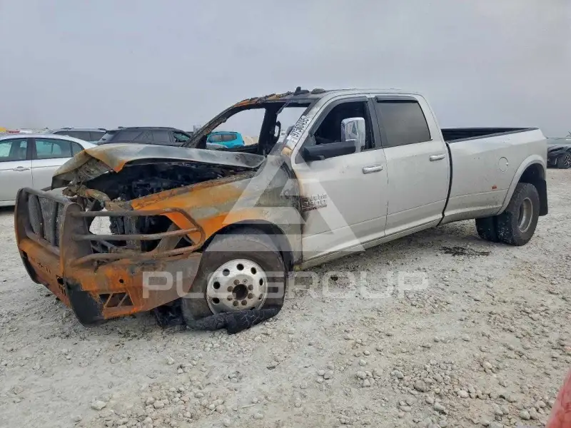 2017 RAM 3500 photo