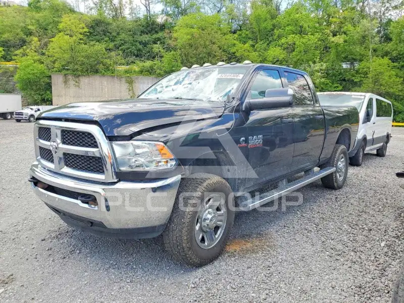 2017 RAM 3500 photo