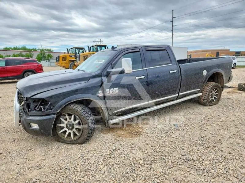 2017 RAM 3500 photo