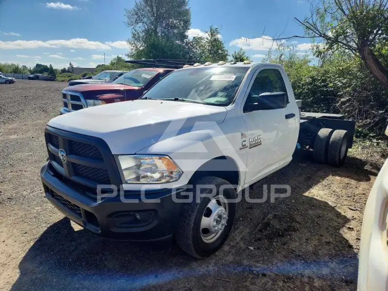 2017 RAM 3500 photo