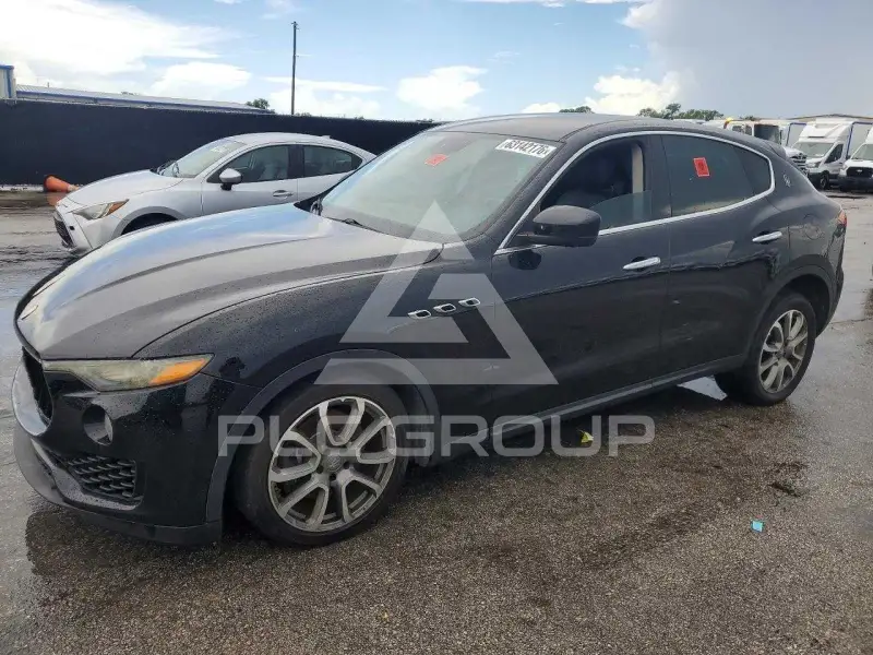 2017 Maserati  фото