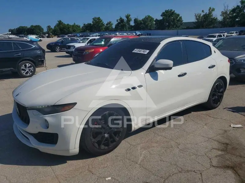 2017 Maserati LEVANTE фото