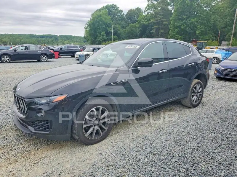 2017 Maserati LEVANTE photo