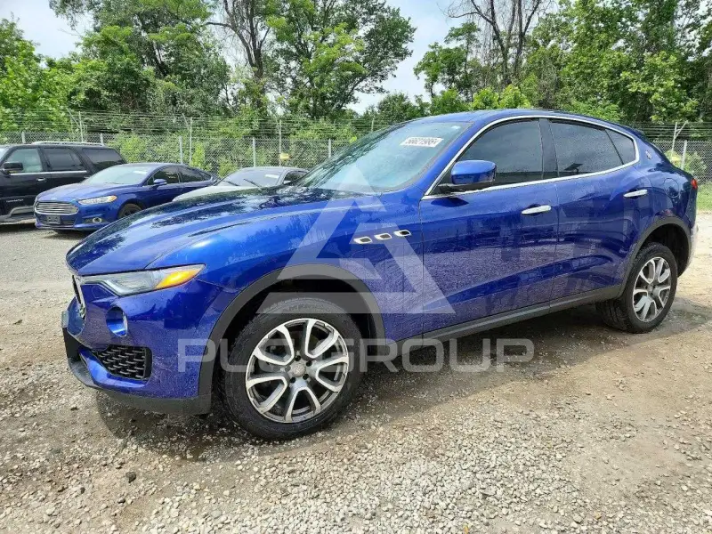 2017 Maserati  фото
