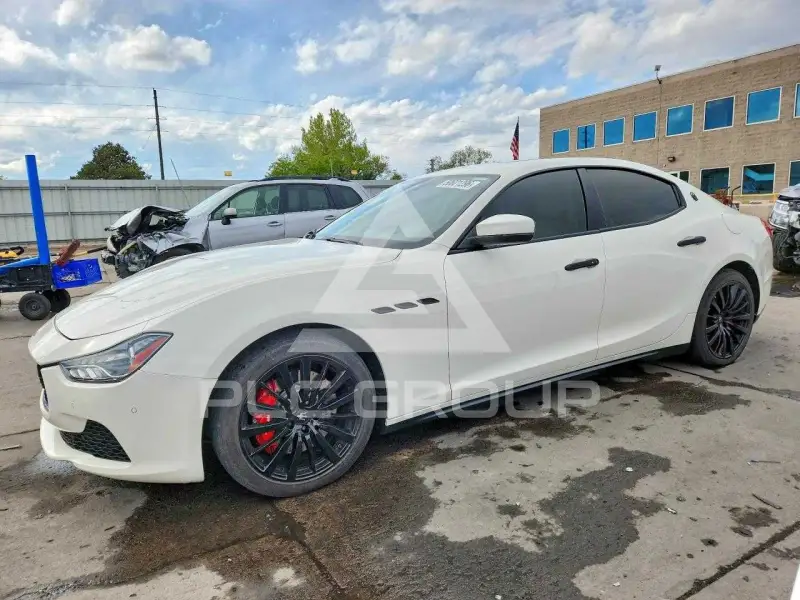 2017 Maserati  фото