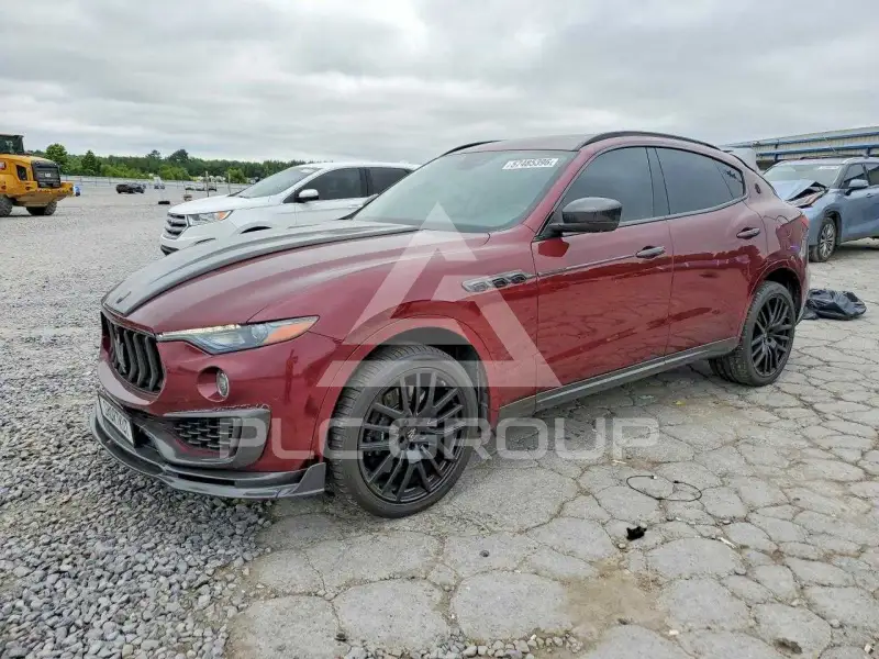 2017 Maserati LEVANTE фото