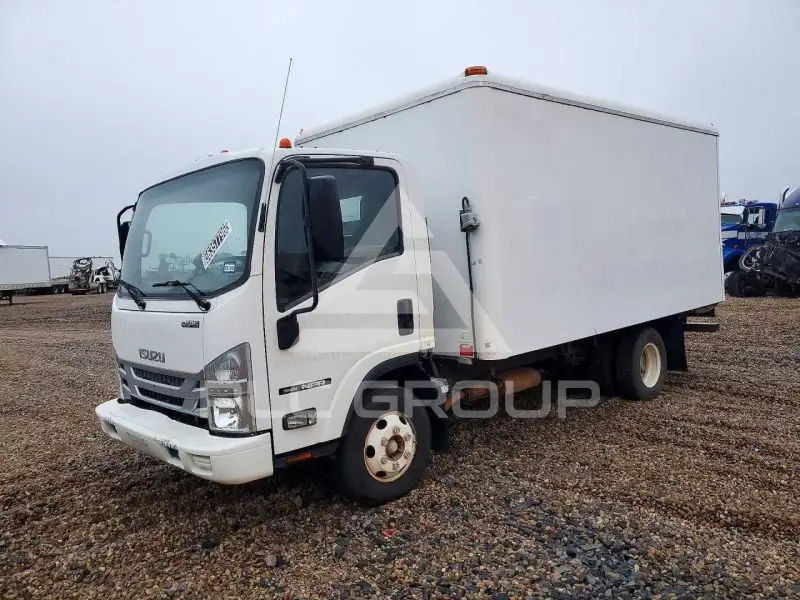 2017 Isuzu NPR фото