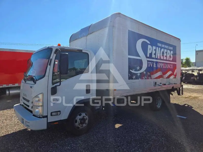 2017 Isuzu NPR фото