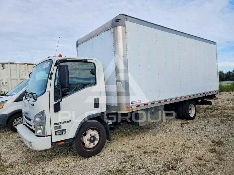 2017 Isuzu NPR фото