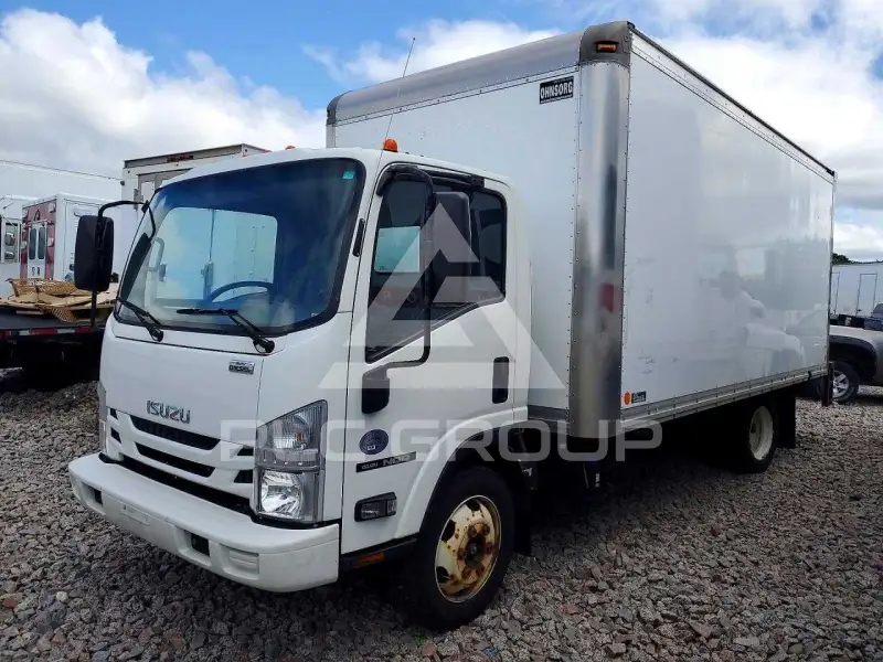 2017 Isuzu NQR photo