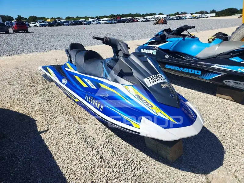 2017 Yamaha JETSKI фото