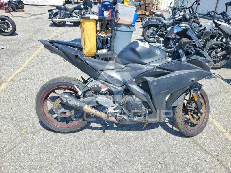 2017 Yamaha YZF600 фото