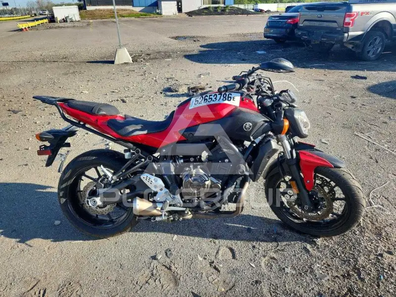 2017 Yamaha FZ07 фото