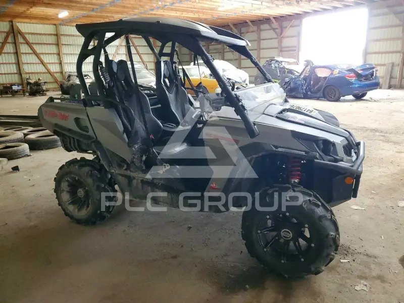 2017 Can-AM Sidebyside фото