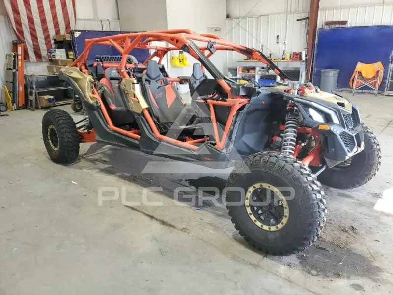 2017 Can-AM Sidebyside фото