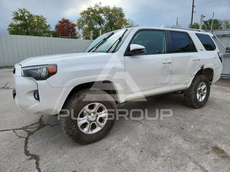 2017 Toyota 4 RUNNER фото