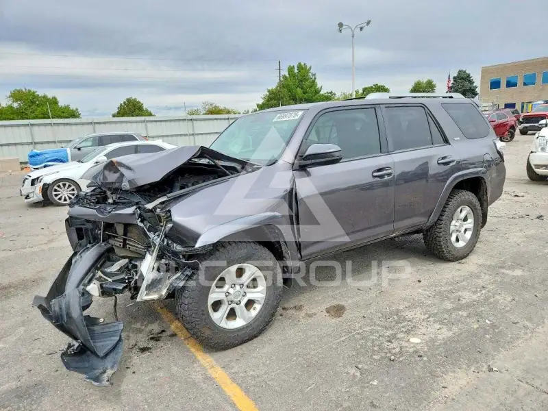 2017 Toyota 4 RUNNER photo