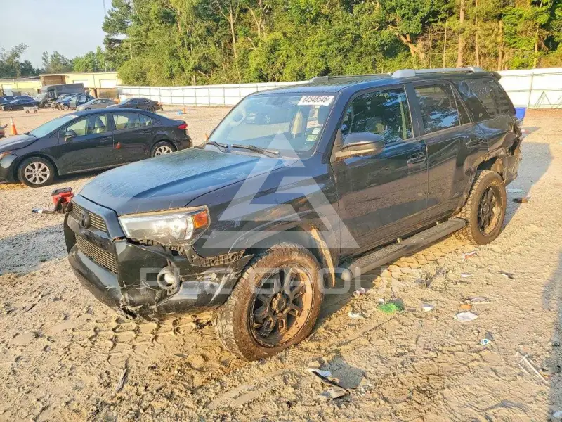 2017 Toyota 4 RUNNER фото
