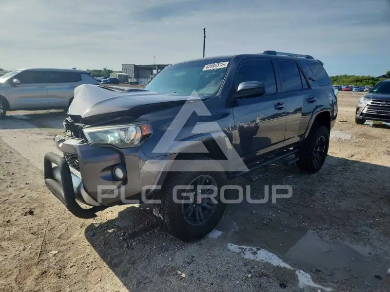 2017 Toyota 4 RUNNER photo