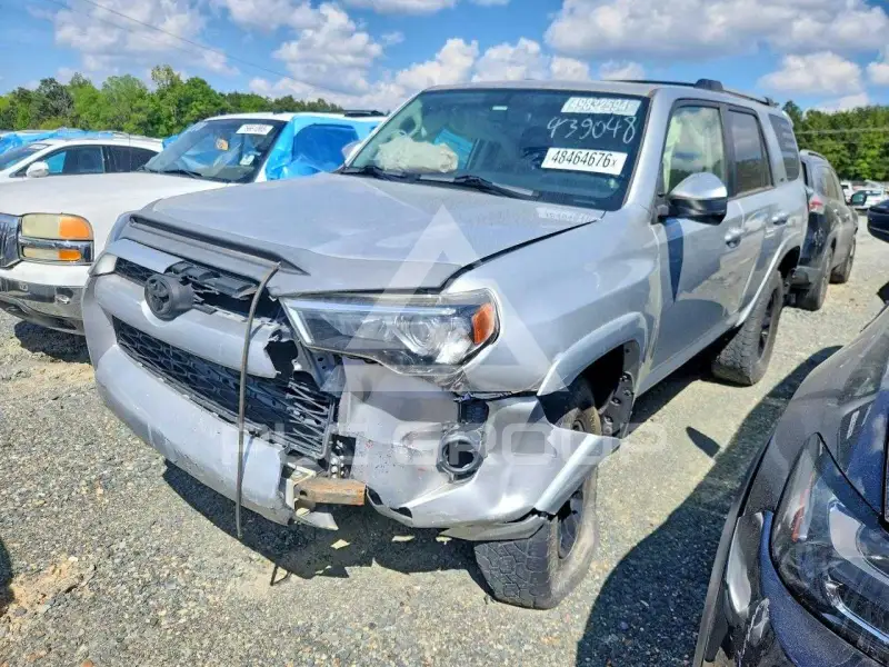 2017 Toyota 4 RUNNER photo